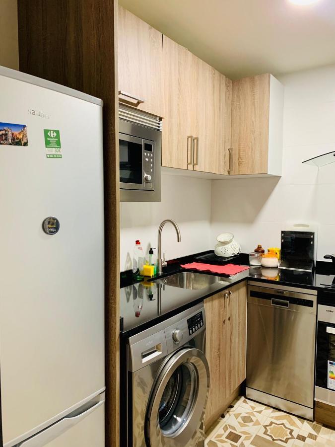 Appartamento Piso Recien Reformado Y Con Buena Ubicacion Oviedo Esterno foto